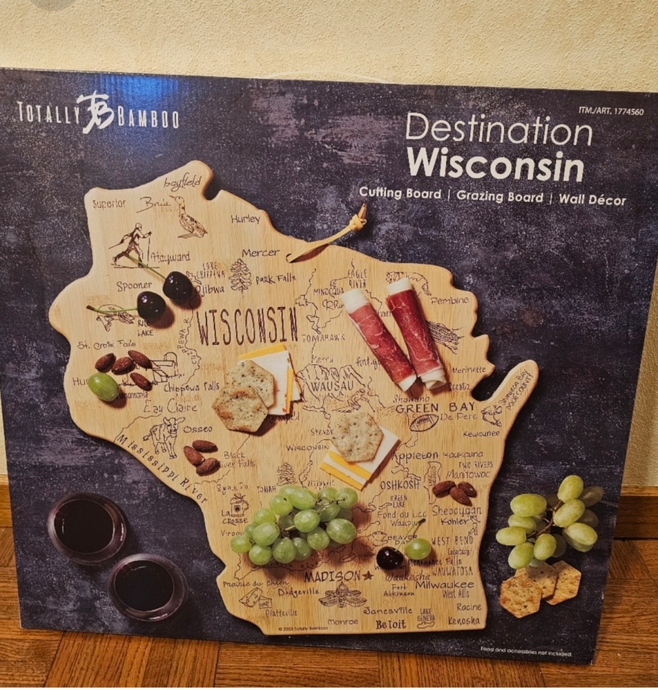 Totally Bamboo Destination Wisconsin State Shaped Serving and Cutting Bo…